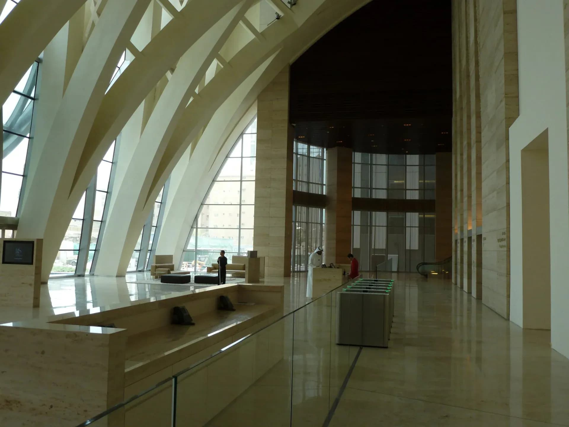 Al Hamra Tower — Foto 1