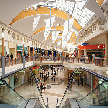 Юрский мрамор – напольное покрытие для зон с большой посещаемостью