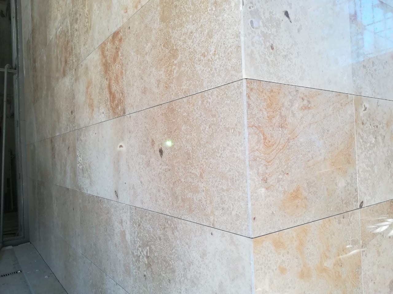 Долговечность фасадного камня для наружной отделки