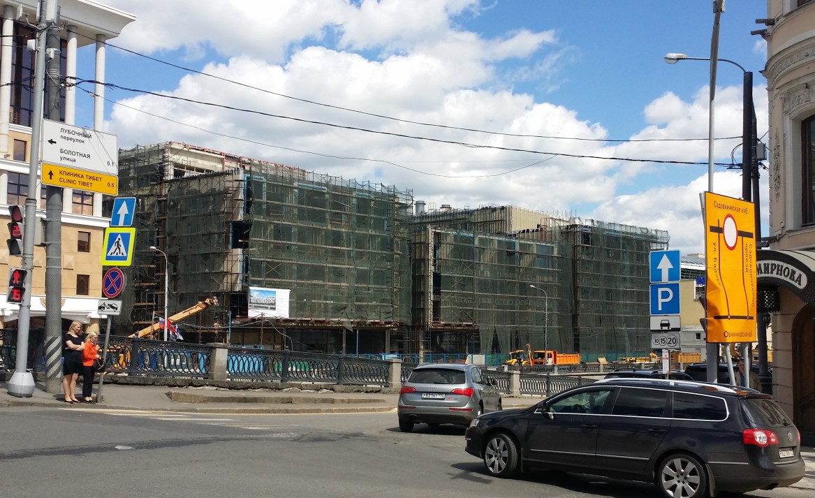 Светлые известняки в облицовке фасадов зданий