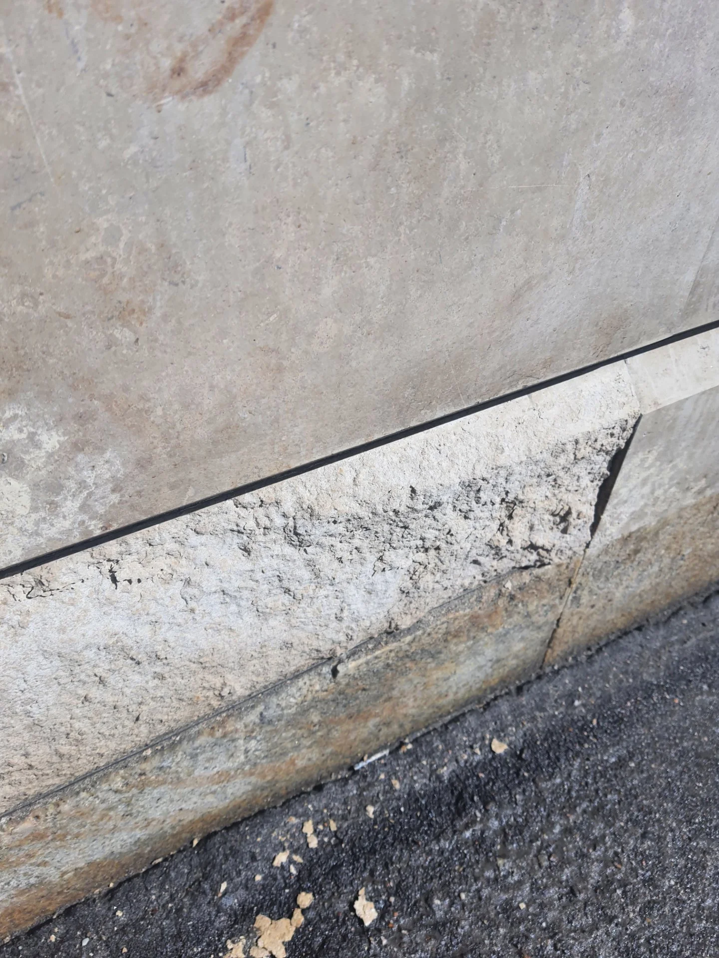 Some aspects of using Jurassic limestone in the base part of a building. Part 2